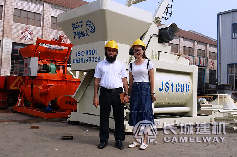 長(zhǎng)城建機(jī)車間一角，量大、類型全